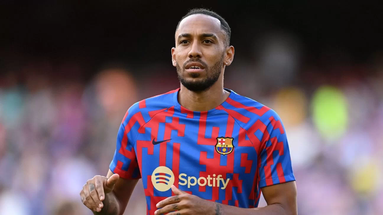 Barcelona&#8217;s Pierre-Emerick Aubameyang assaulted by armed gang at home &#8211; uBetMobile.com