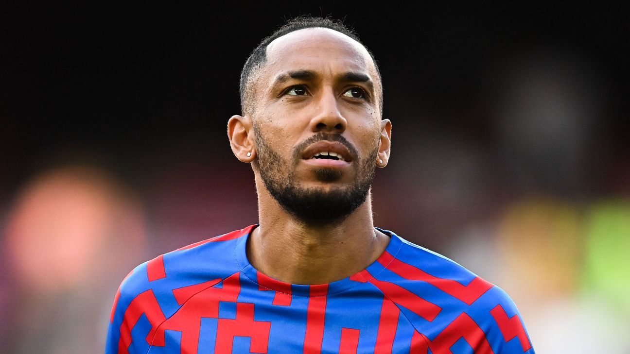 , Barcelona&#8217;s Pierre-Emerick Aubameyang suffers broken jaw during robbery &#8211; uBetMobile.com