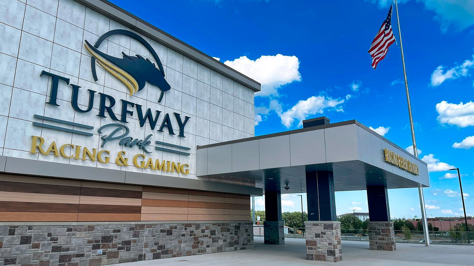 , Kentucky: Turfway Park Racing &#038; Gaming to open Thursday after three years of a $240M renovation process &#8211; uBetMobile.com