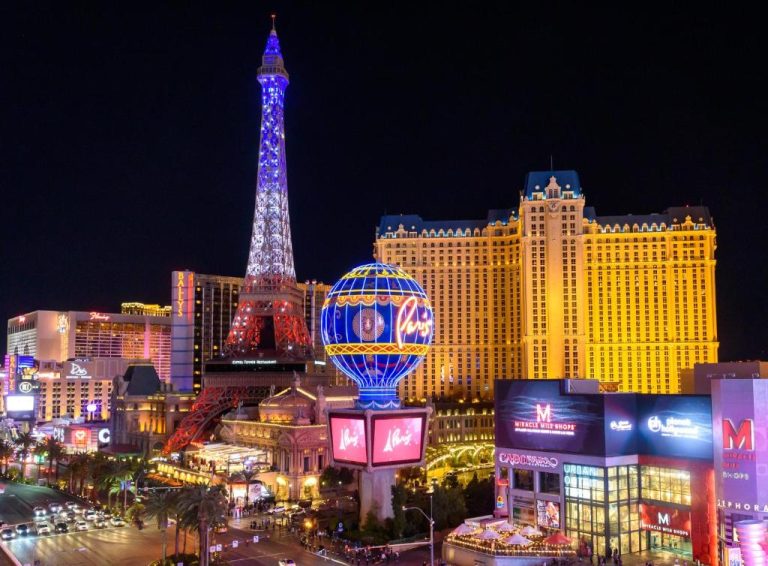 Paris Las Vegas Guards Chase Banned Casino Visitor, Cops Nab Suspect – uBetMobile.com