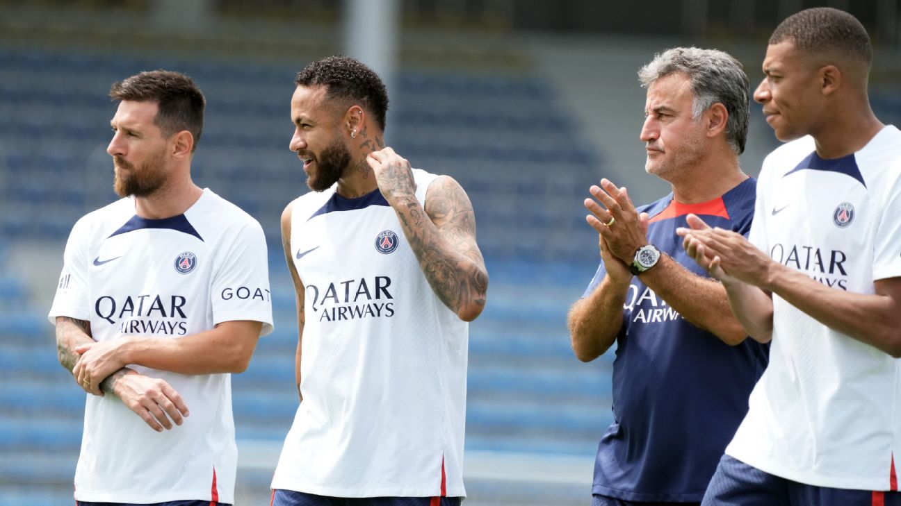 PSG&#8217;s Messi, Neymar, Mbappe warned to accept bench role by coach Christophe Galtier &#8211; uBetMobile.com