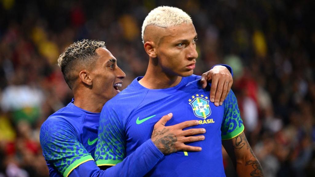 Brazil players have banana thrown their direction during goal celebration &#8211; uBetMobile.com