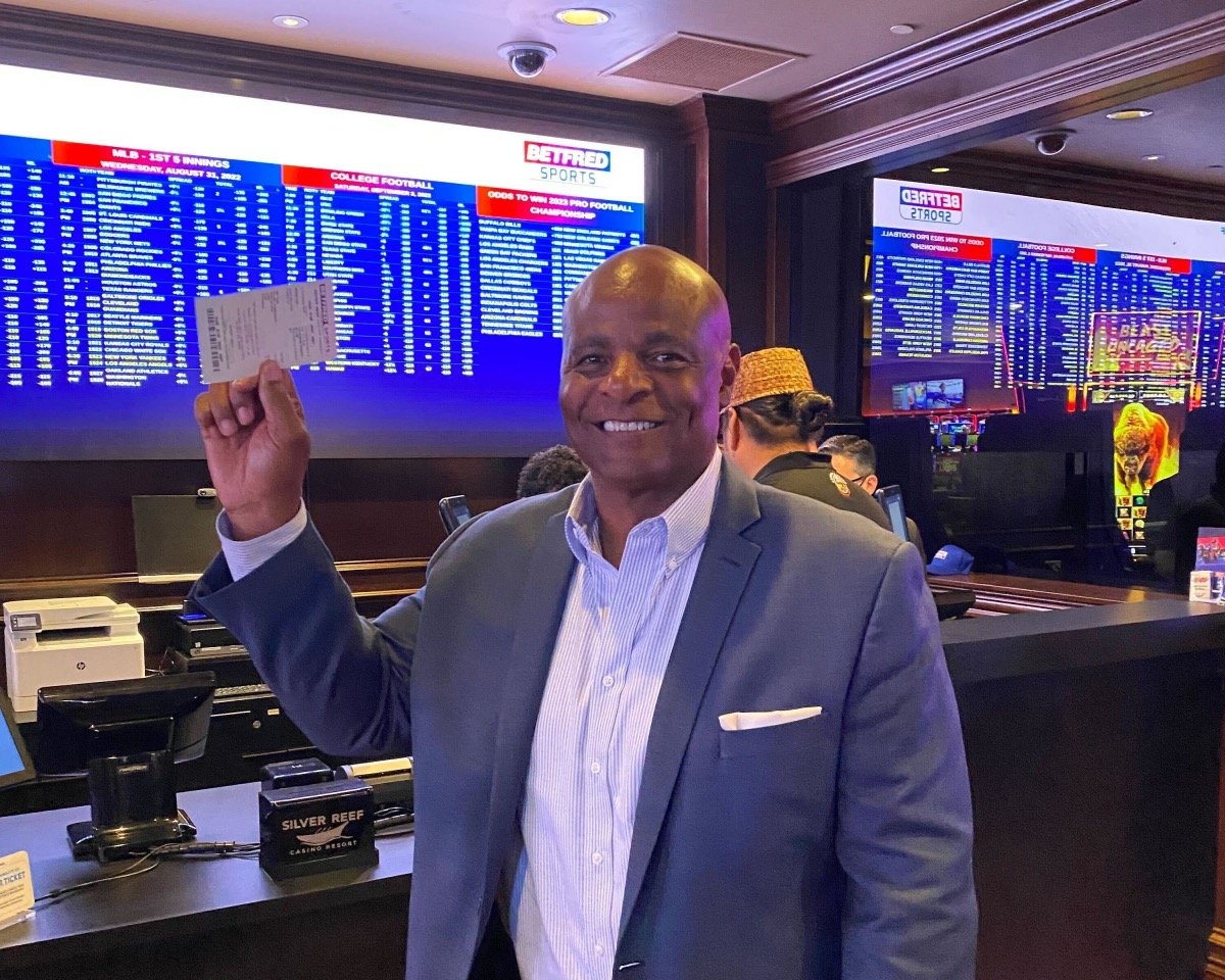 , Betfred Launches in Washington State, Warren Moon Completes First Bet &#8211; uBetMobile.com