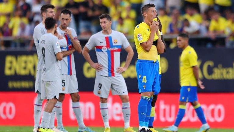 Cadiz-Barcelona paused after fan suffers heart attack – uBetMobile.com