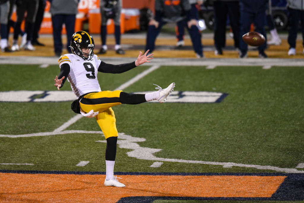 , Handicapping The Iowa, Rutgers &#8216;Toilet Bowl&#8217; Betting Total – OutKick &#8211; uBetMobile.com