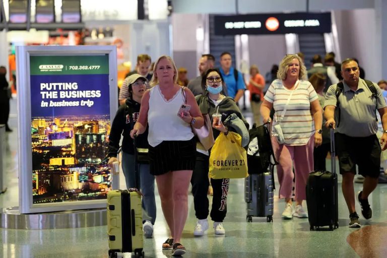 Harry Reid International Airport Sets Three-Month Passenger Record – uBetMobile.com