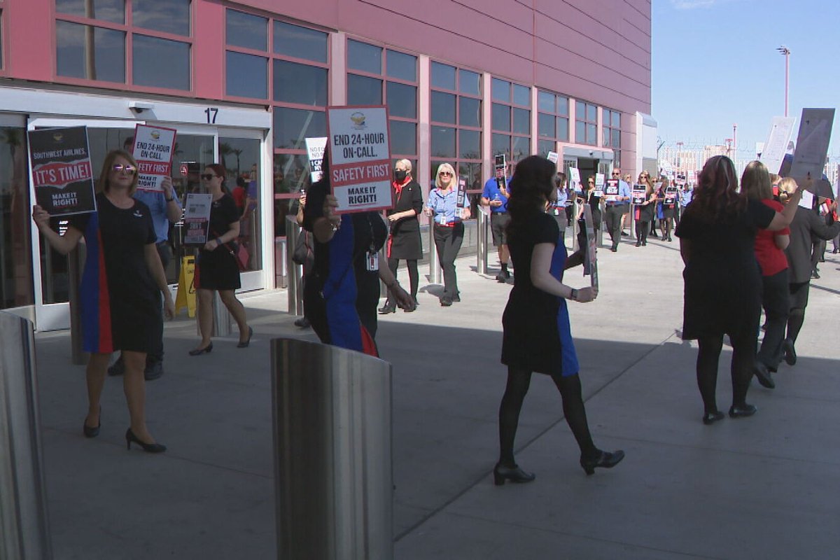 , Las Vegas Airline Employees Demand Better Working Conditions &#8211; uBetMobile.com