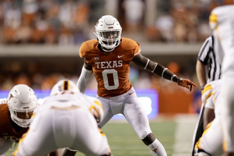 Texas LB Who Wasn’t Arrested Despite False Report Sets Record Straight – uBetMobile.com