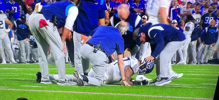 Titans Professional Bowl LT Taylor Lewan Carted Off Area In opposition to Charges – OutKick – uBetMobile.com