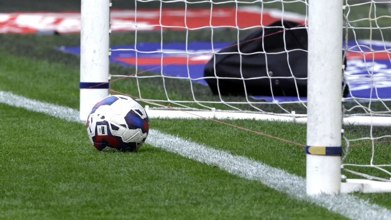 Hull City cut down goalposts before Birmingham game &#8211; uBetMobile.com