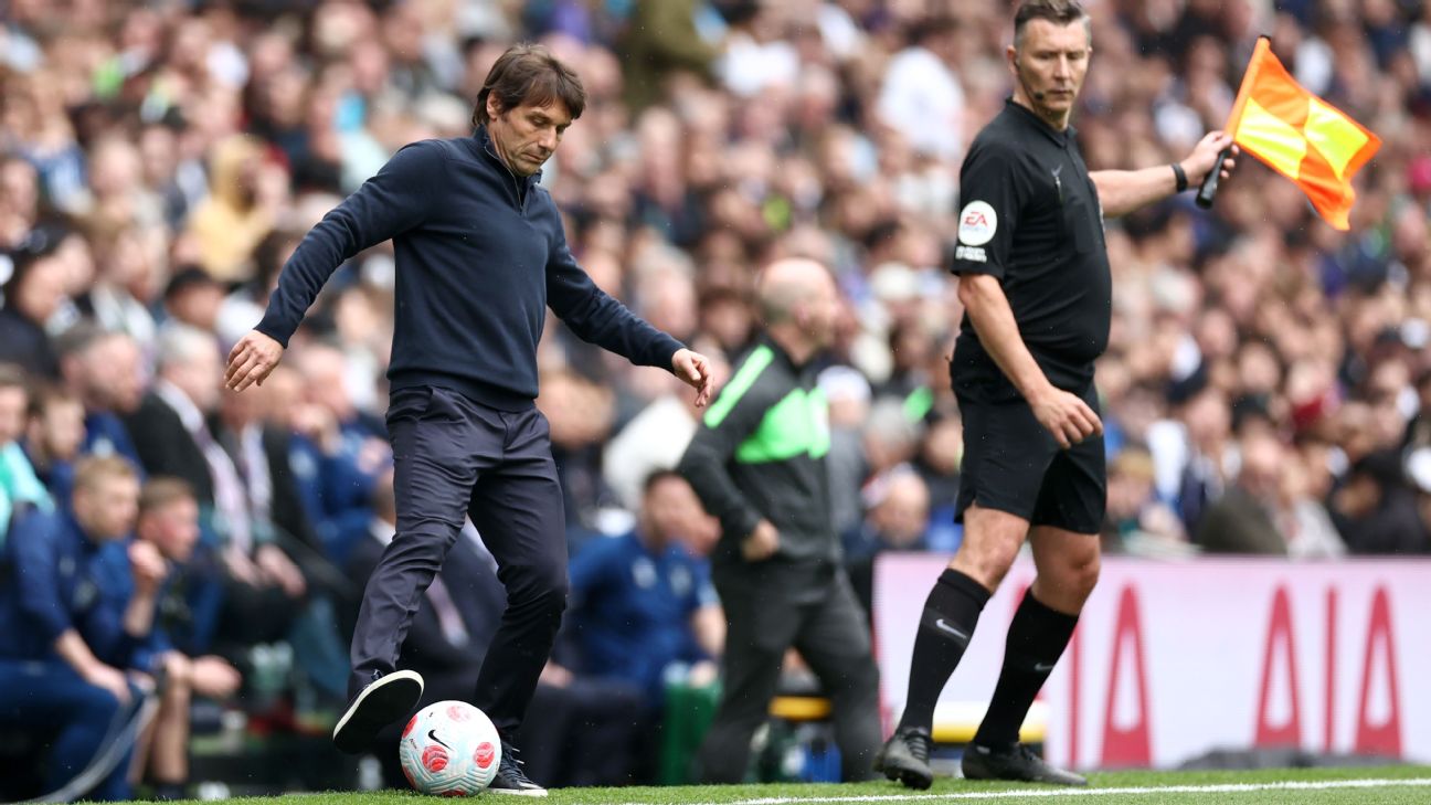 Tottenham&#8217;s Conte jokes he might have to play amid injuries &#8211; uBetMobile.com