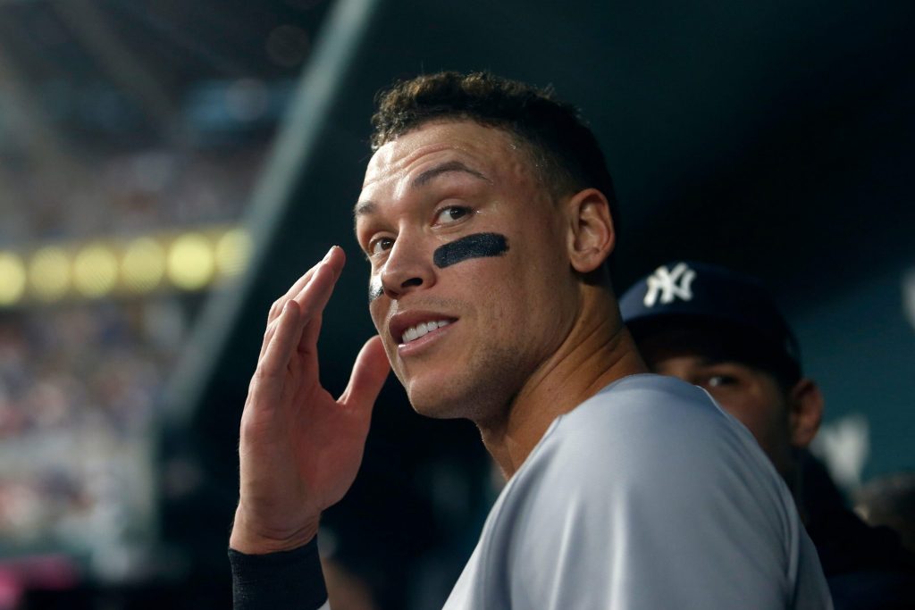 , Fan Jumps For Aaron Judge’s 62nd Home Run; Ends In Historic Flop – OutKick – uBetMobile.com