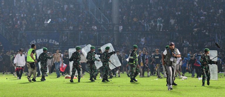 At Least 129 Dead After Indonesia Soccer Match Ends In Riot, Stampede – uBetMobile.com