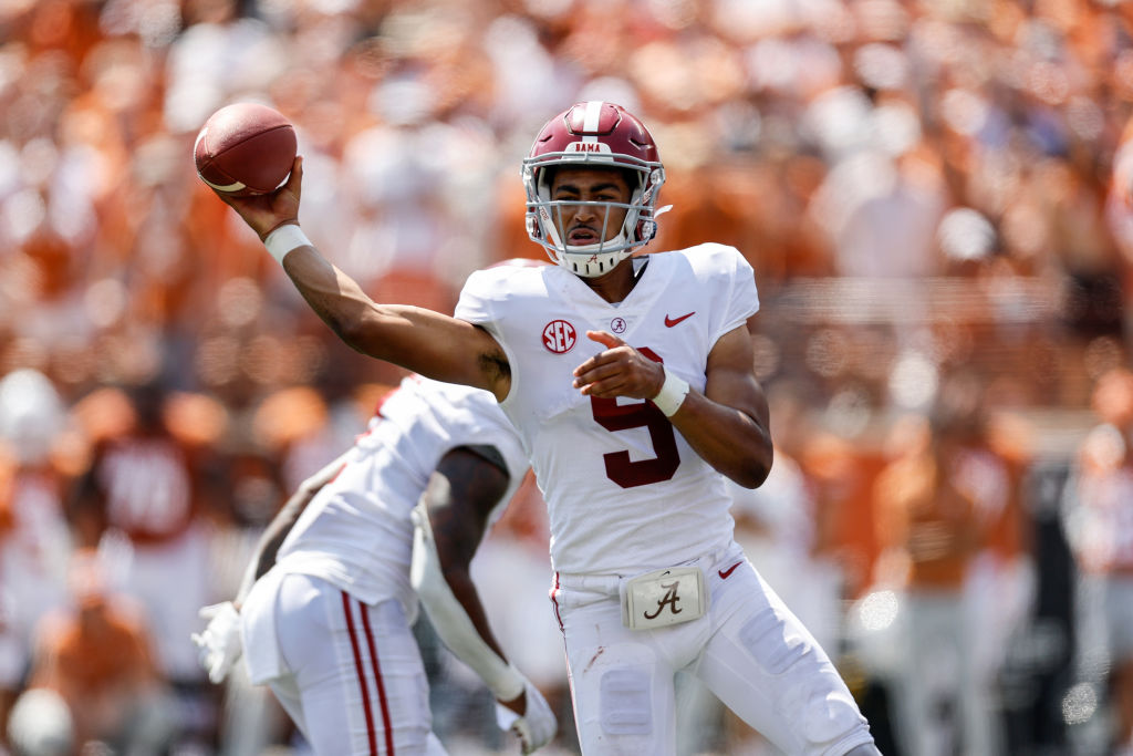 , Bryce Young Injures Shoulder Jalen Milroe Enters As Alabama Backup QB &#8211; uBetMobile.com