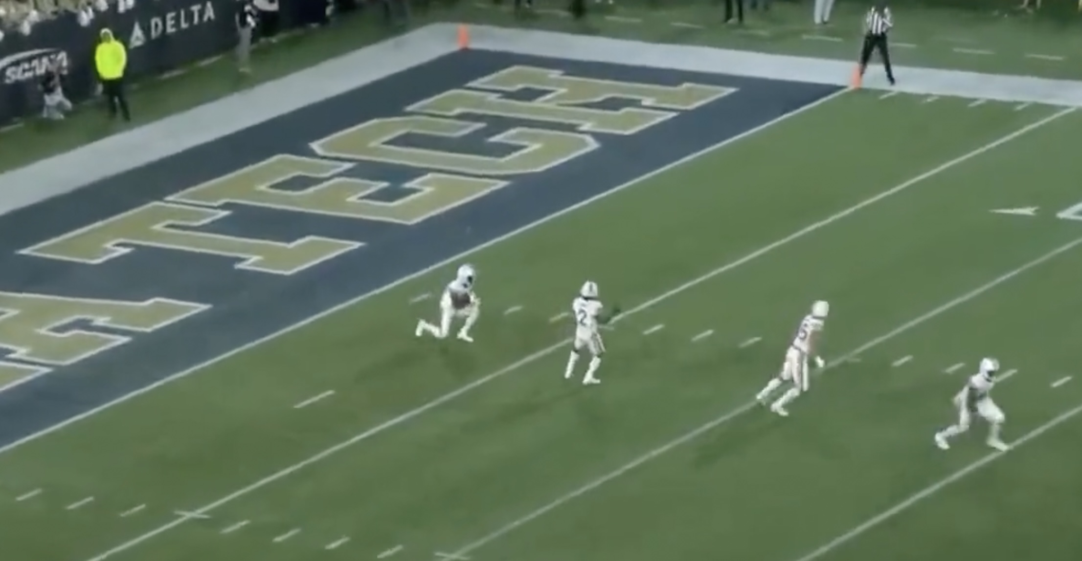 , Confused Virginia Player Kneels Down At His Own 3 – OutKick &#8211; uBetMobile.com