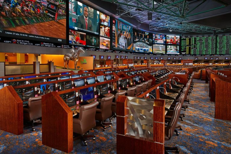 Consumers Expected To Boost Betting Spedning This Fall – uBetMobile.com