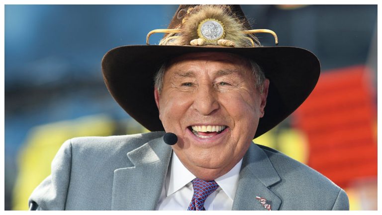 ESPN Says College GameDay’s Lee Corso Is Battling Health Issues – uBetMobile.com