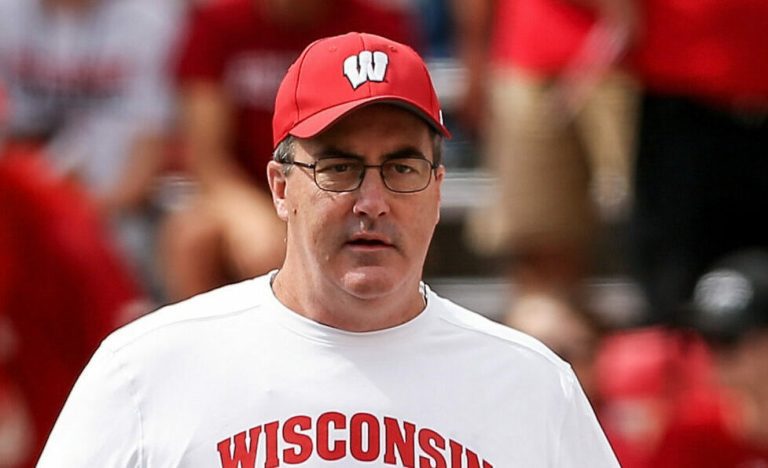 Embarrassing Paul Chryst Halftime Speech Story Surfaces – OutKick – uBetMobile.com