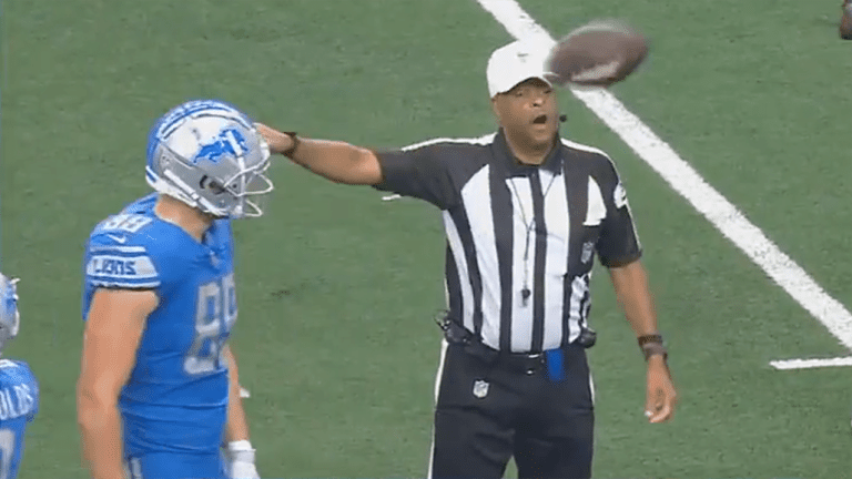 Hilarious Sequence Unfolds Just after Jamaal Williams Hits Ref With Ball – uBetMobile.com