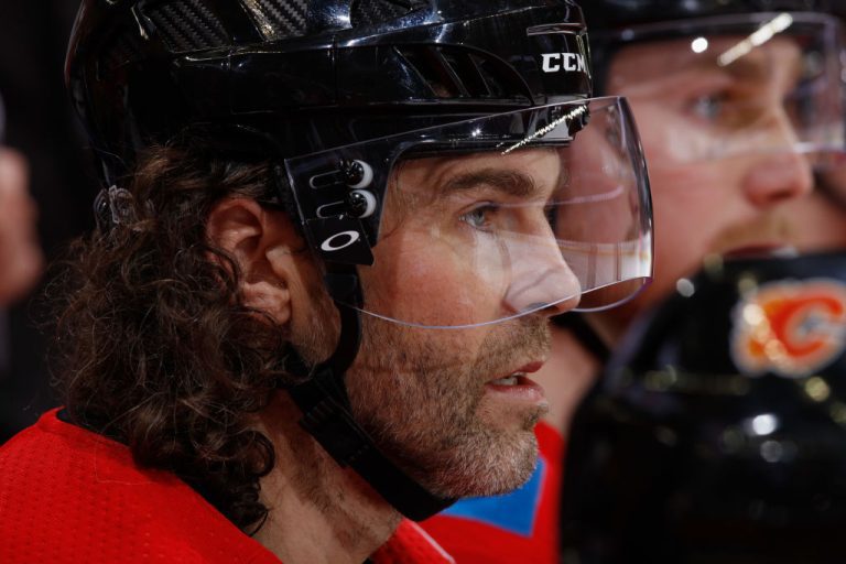 Jaromir Jagr, Seemingly Ageless Hockey Legend, May Finally Retire – uBetMobile.com