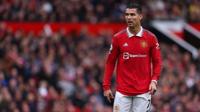Man United prepared to grant Cristiano Ronaldo free transfer amid lack of interest – uBetMobile.com