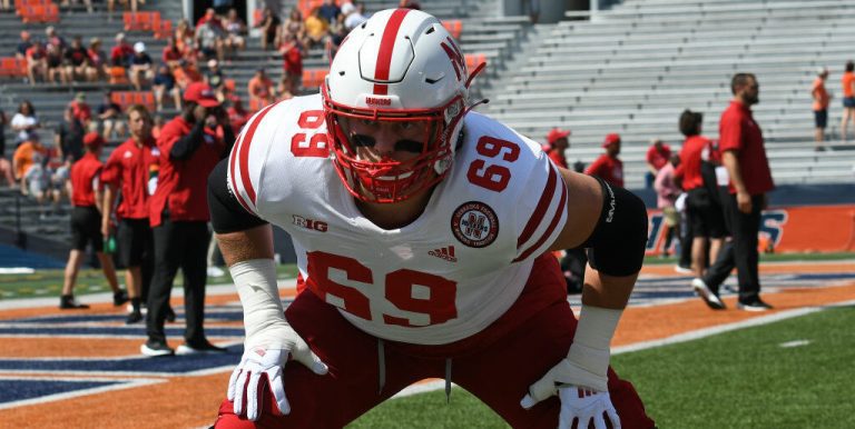 Nebraska Offensive Lineman Ejected For Throwing Questionable Punch – uBetMobile.com