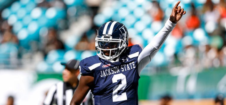 POV Video Takes Football Fans Through Practice As Shedeur Sanders – uBetMobile.com