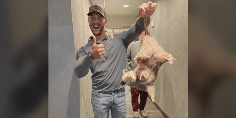 Possum Removed By Top Hunter At Texas A&M’s Kyle Field Before Game – uBetMobile.com