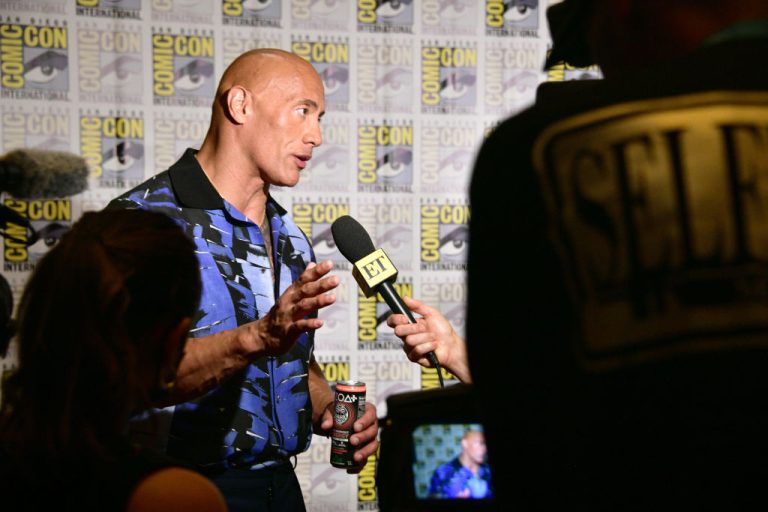 The Rock Once Bought A Hawaiian Vacation For Co-Star Randall Park – uBetMobile.com