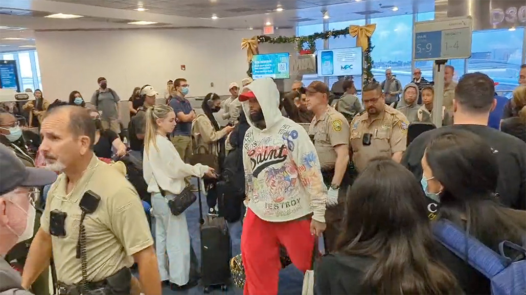 , Alleged Details Emerge On Odell Beckham Jr.&#8217;s Airport Police Incident &#8211; uBetMobile.com