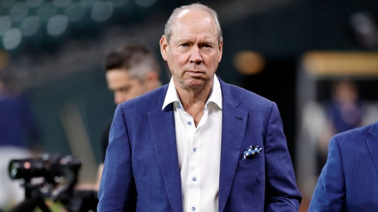 Astros Owner Jim Crane Must Think He’s Jerry Jones – Mobile Betting Online – uBetMobile.com