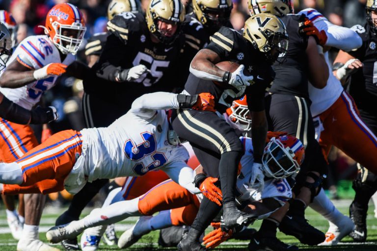 Commodores Beat Florida For 1st Time In Nashville Since 1988, Win 2nd Straight SEC Game; Rival Tennessee On Deck – Mobile Betting Online – uBetMobile.com