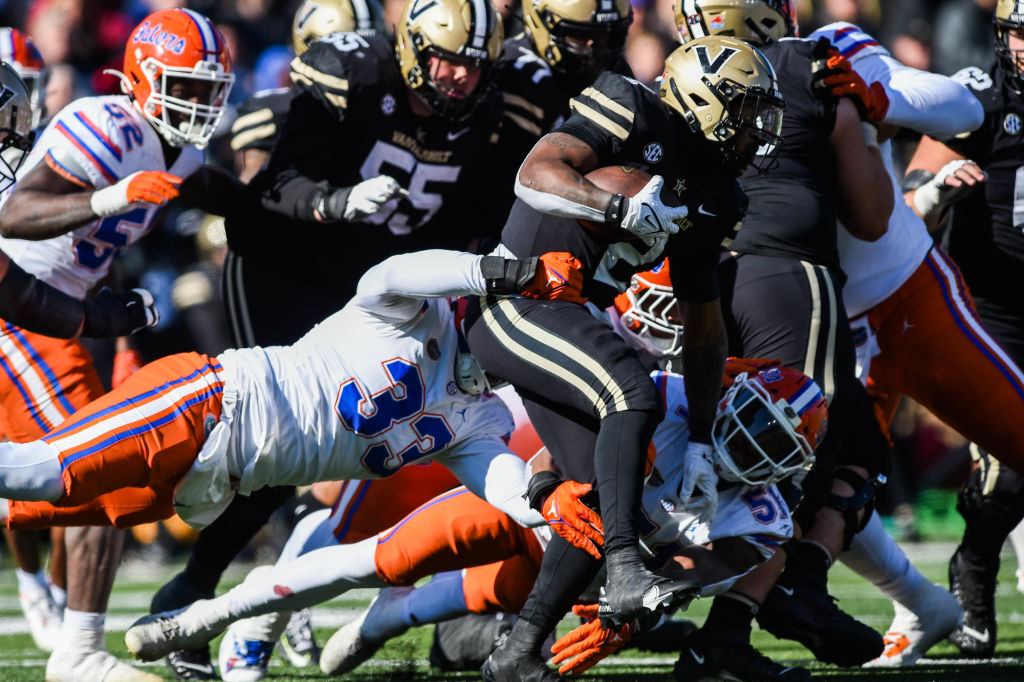 , Commodores Beat Florida For 1st Time In Nashville Since 1988, Win 2nd Straight SEC Game; Rival Tennessee On Deck – Mobile Betting Online &#8211; uBetMobile.com