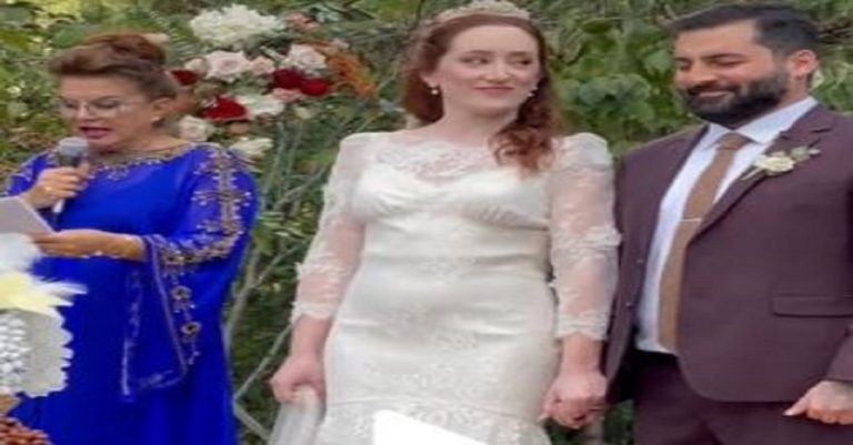 Couple Cracks Up For the duration of Marriage ceremony As Officiator Claims ‘Deez Nuts’ – Mobile Betting Online – uBetMobile.com