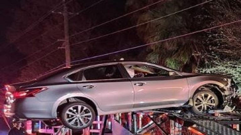 Driver Crashed His Car Attempting To Jump It Off Of A Car Carrier – Mobile Betting Online – uBetMobile.com