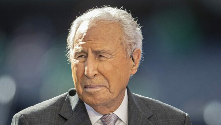 ESPN Announces Big Lee Corso Wellness Information – Mobile Betting On line – uBetMobile.com