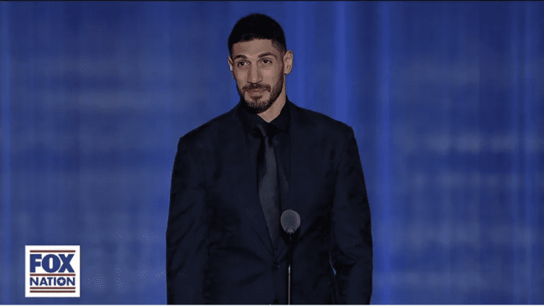 Enes Kanter Freedom Wins ‘Most Valuable Patriot’ Award – uBetMobile.com