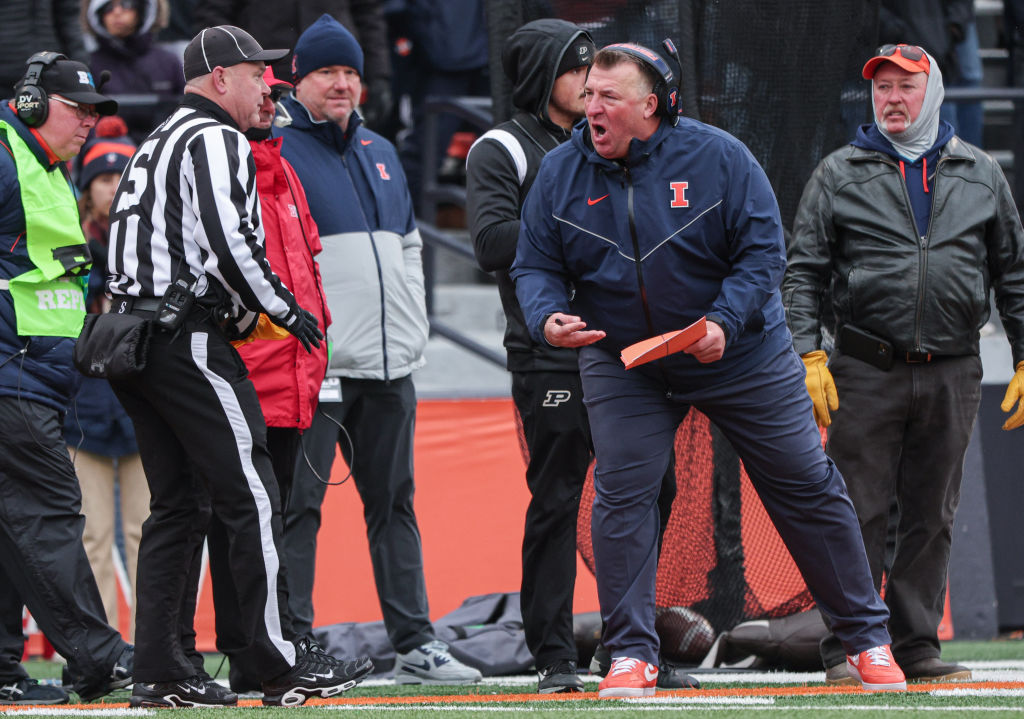 , Illinois&#8217; Bret Bielema &#8216;Extremely Pissed Off&#8217; About Officiating vs. Michigan &#8211; uBetMobile.com