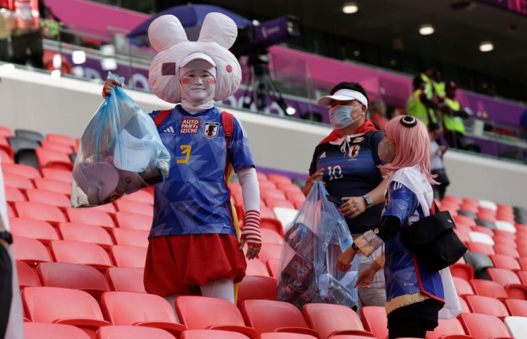 Japanese Fans Cleanse Up When Attending Entire world Cup – uBetMobile.com