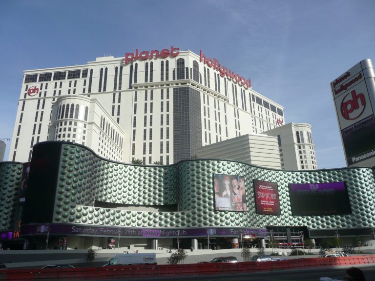 Las Vegas Strip Players Celebrate Weekend Casino Wins – uBetMobile.com