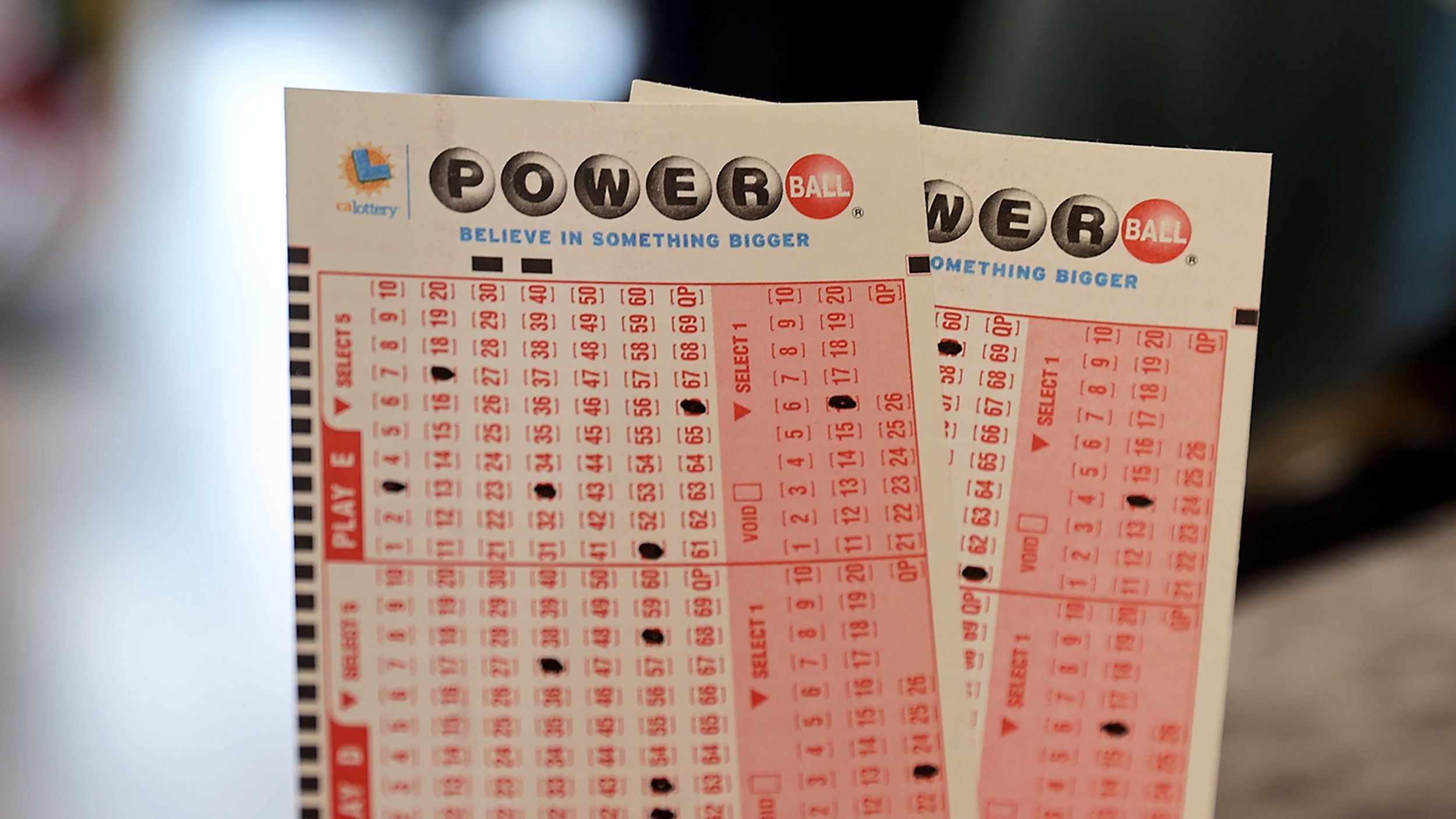 , Lotteries Are Unfairly Targeting The Poor, Jackpots Lure Players: Analysis &#8211; uBetMobile.com