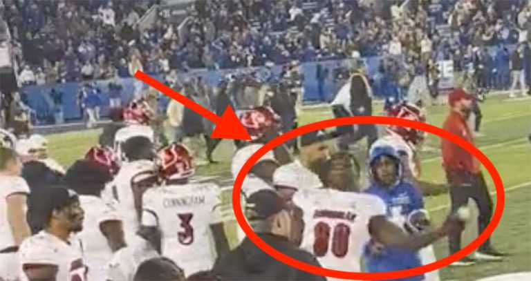 Louisville Huge Receiver Chucks Drinking water Bottle At Kentucky Followers Right after Reduction – uBetMobile.com