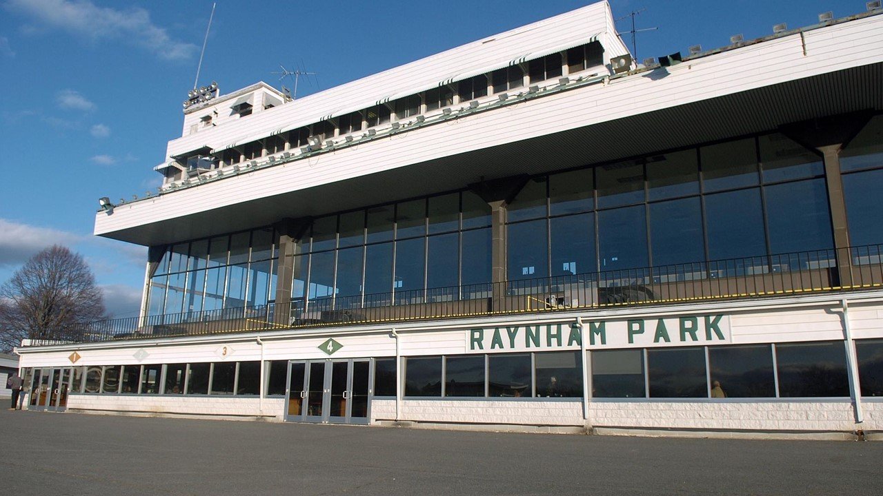 , Massachusetts commissioners to discuss when Raynham Park and Suffolk Downs may offer sports betting &#8211; uBetMobile.com