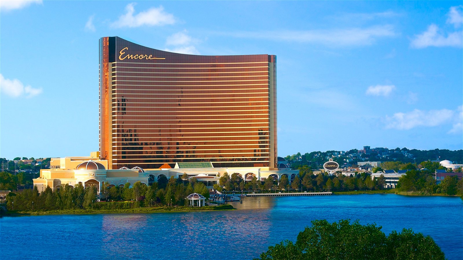 , Massachusetts sports betting: Encore Boston Harbor inks &#8220;preliminary&#8221; deal with Caesars for one of its mobile licenses &#8211; uBetMobile.com