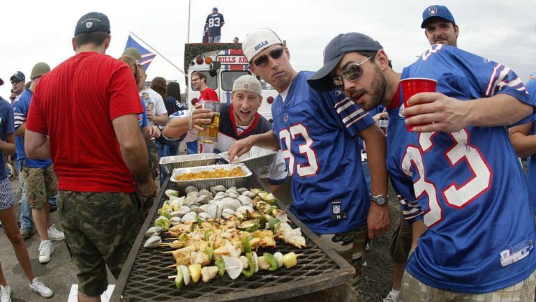 Most Expensive Beer? Cheapest Hot Dog? Breaking Down NFL Concession Prices By Team – OutKick – uBetMobile.com