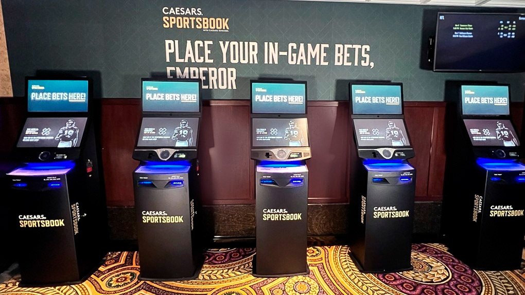 , Ontario: Caesars Windsor debuts 10 sports betting kiosks ahead of retail sportsbook opening next year &#8211; uBetMobile.com