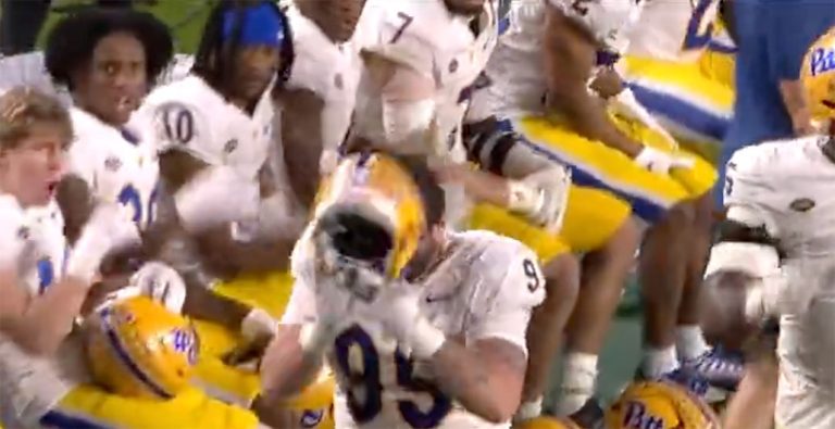 Pitt DL Smashes Himself In Head With Helmet, Sparks All-Time Reaction – uBetMobile.com