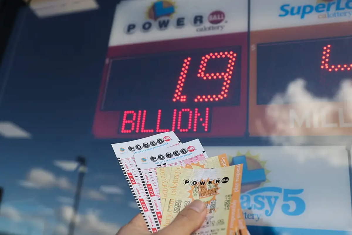 , Powerball $2.04B Jackpot Won By Single Ticket Sold in California &#8211; uBetMobile.com