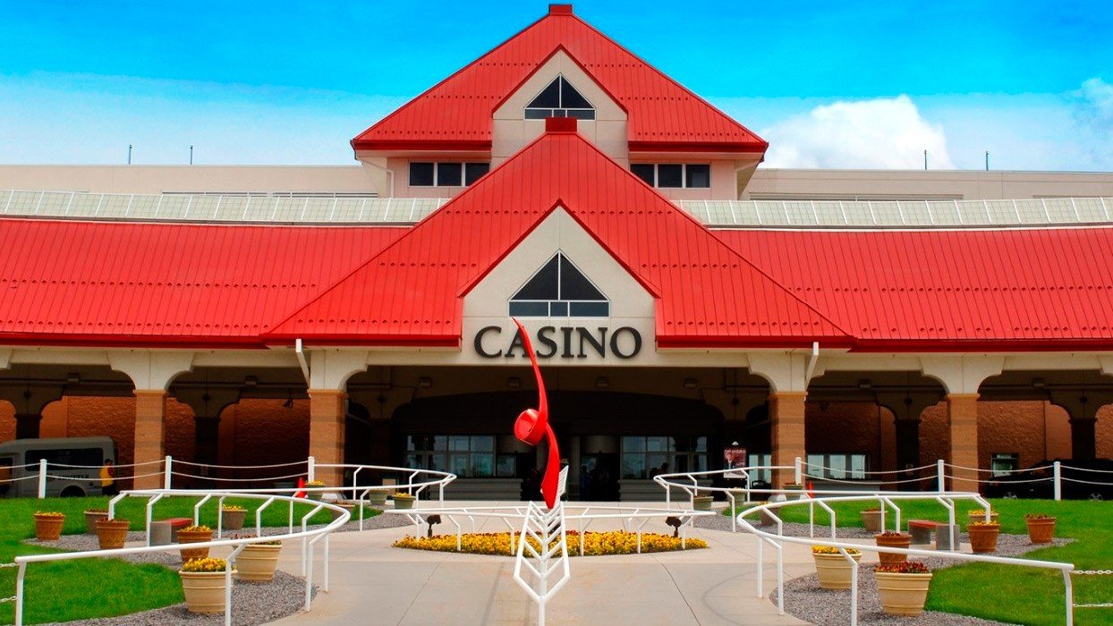 , Prairie Meadows casino in Iowa to reduce indoor-smoking at the property &#8211; uBetMobile.com