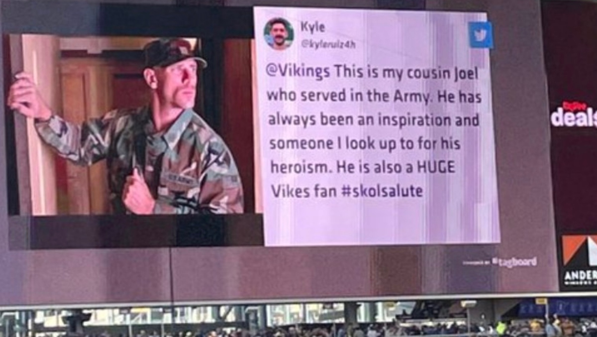 , Vikings Got Tricked Into Putting Pornstar Tribute On Jumbotron – Mobile Betting Online &#8211; uBetMobile.com